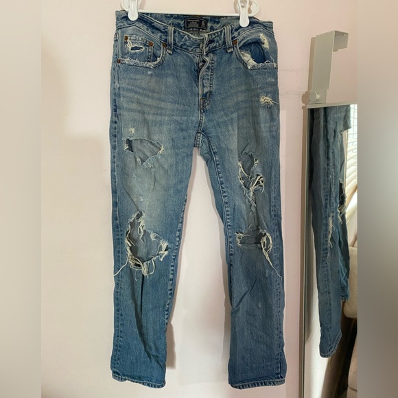 Abercrombie and Fitch ripped jeans - Picture 1 of 3